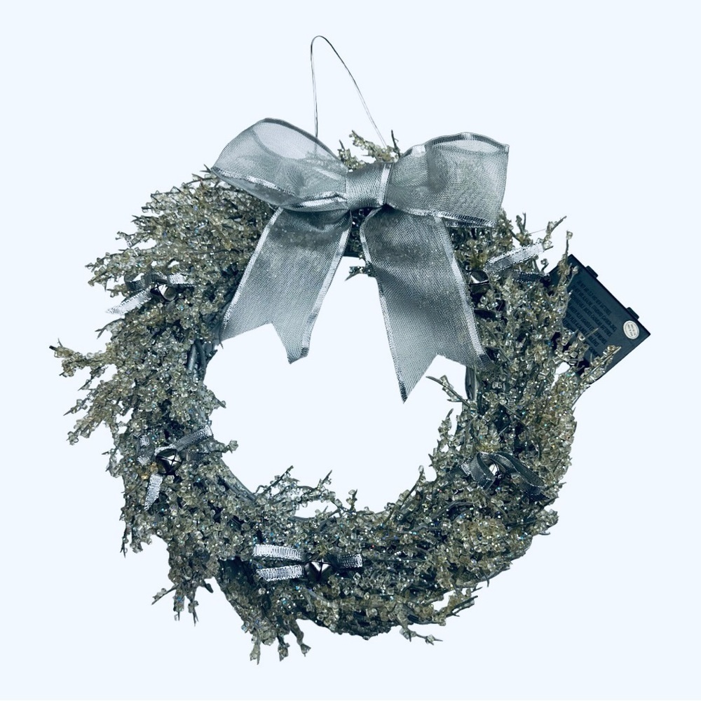 Avon Majestic Silver Holiday Wreath
